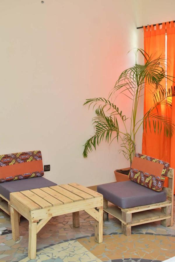 Akwa Guesthouse Cotonou Dış mekan fotoğraf