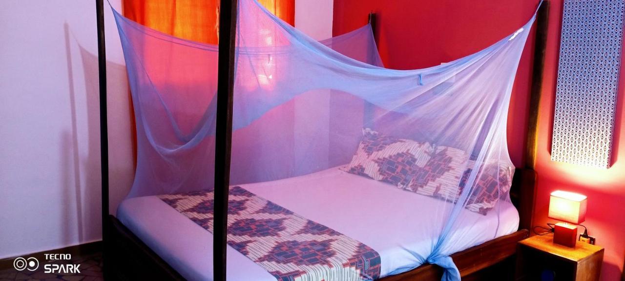 Akwa Guesthouse Cotonou Dış mekan fotoğraf